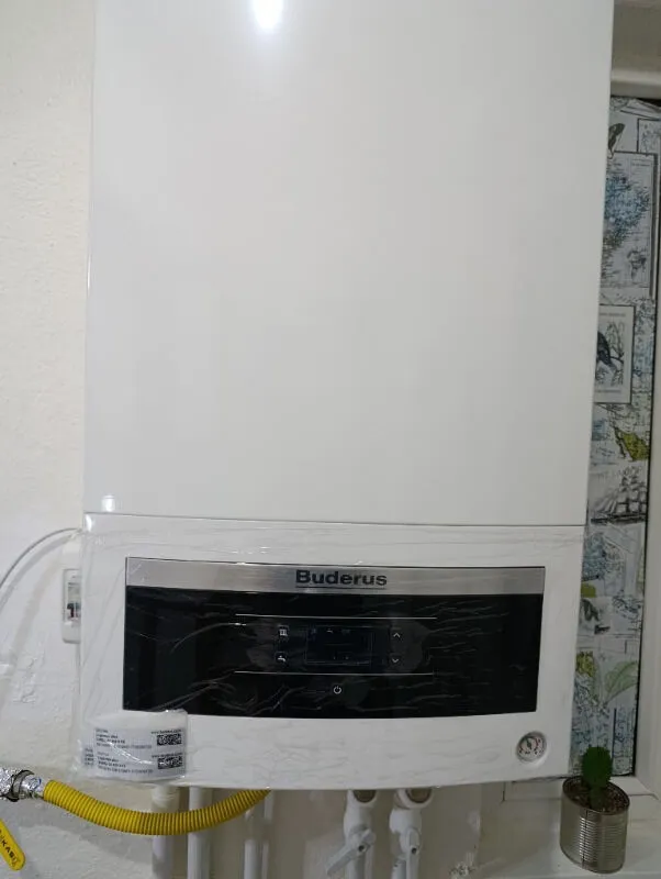 Buderus Logamax Plus GB062 24 kw Yoğuşmalı Kombi (Baca Dahil)
