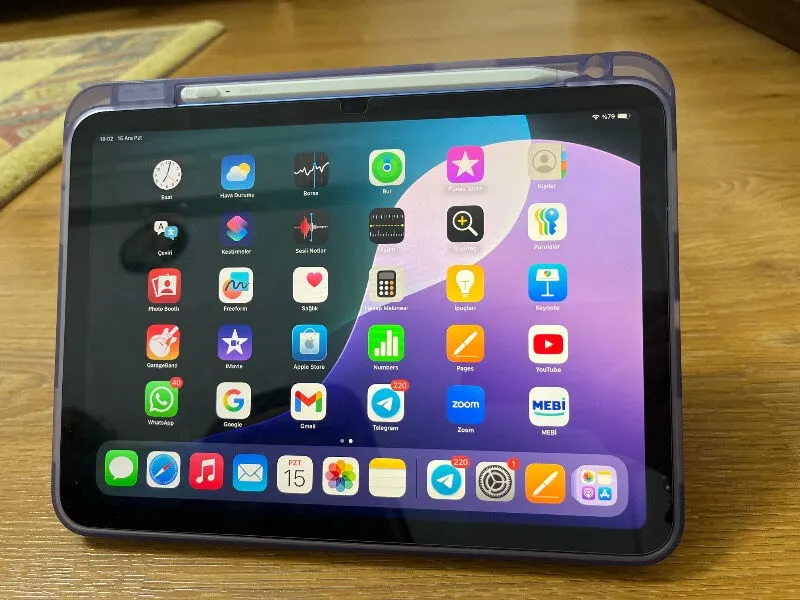 Apple iPad A16 11″