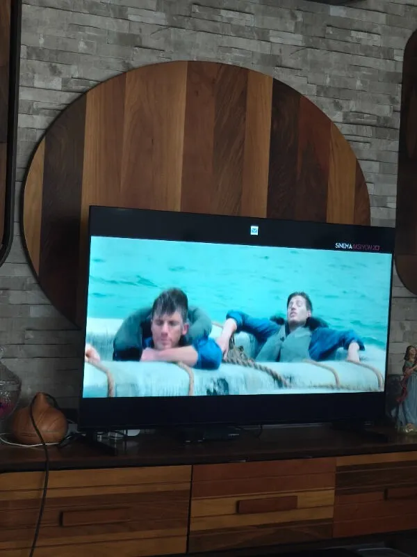 Grundig 50 GKU 700 50” 127 Ekran Uydu Alıcılı 4K Ultra HD Smart Google TV